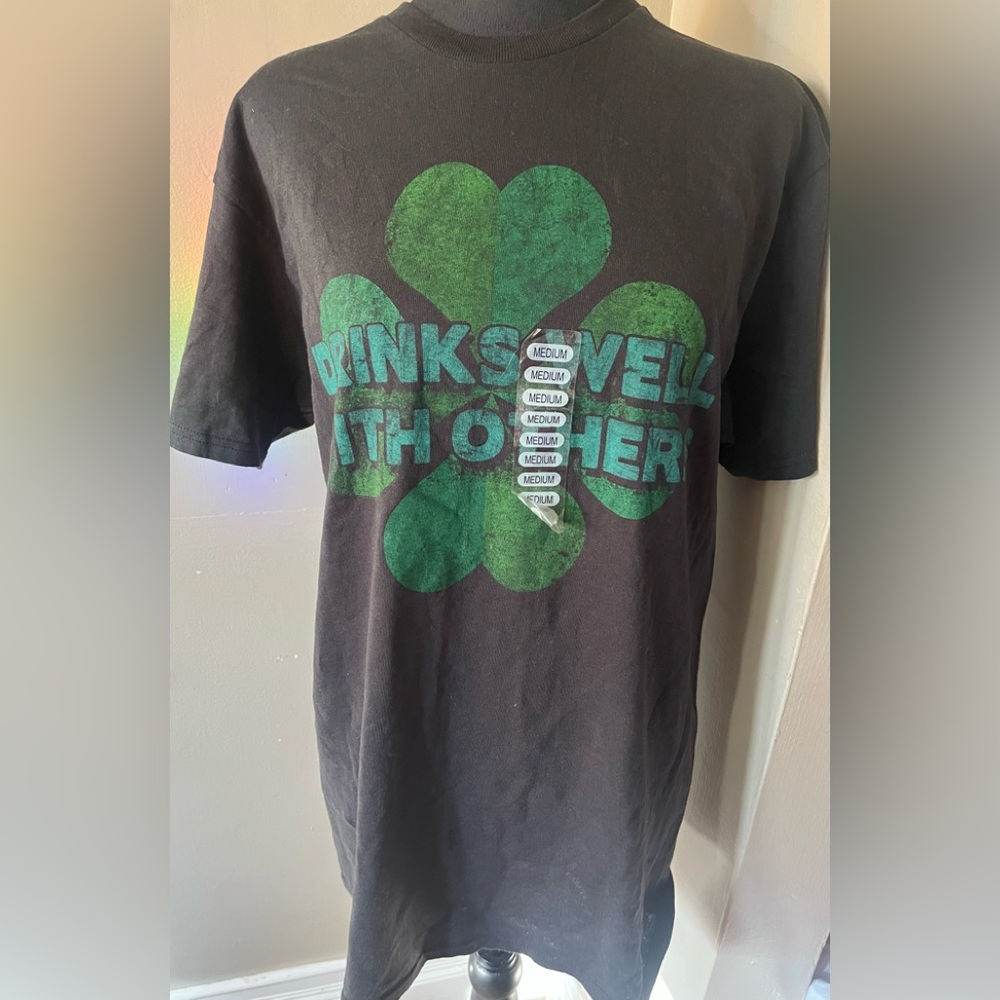 NWT Drinks Well With Others black Tshirt with heart background Size Med
